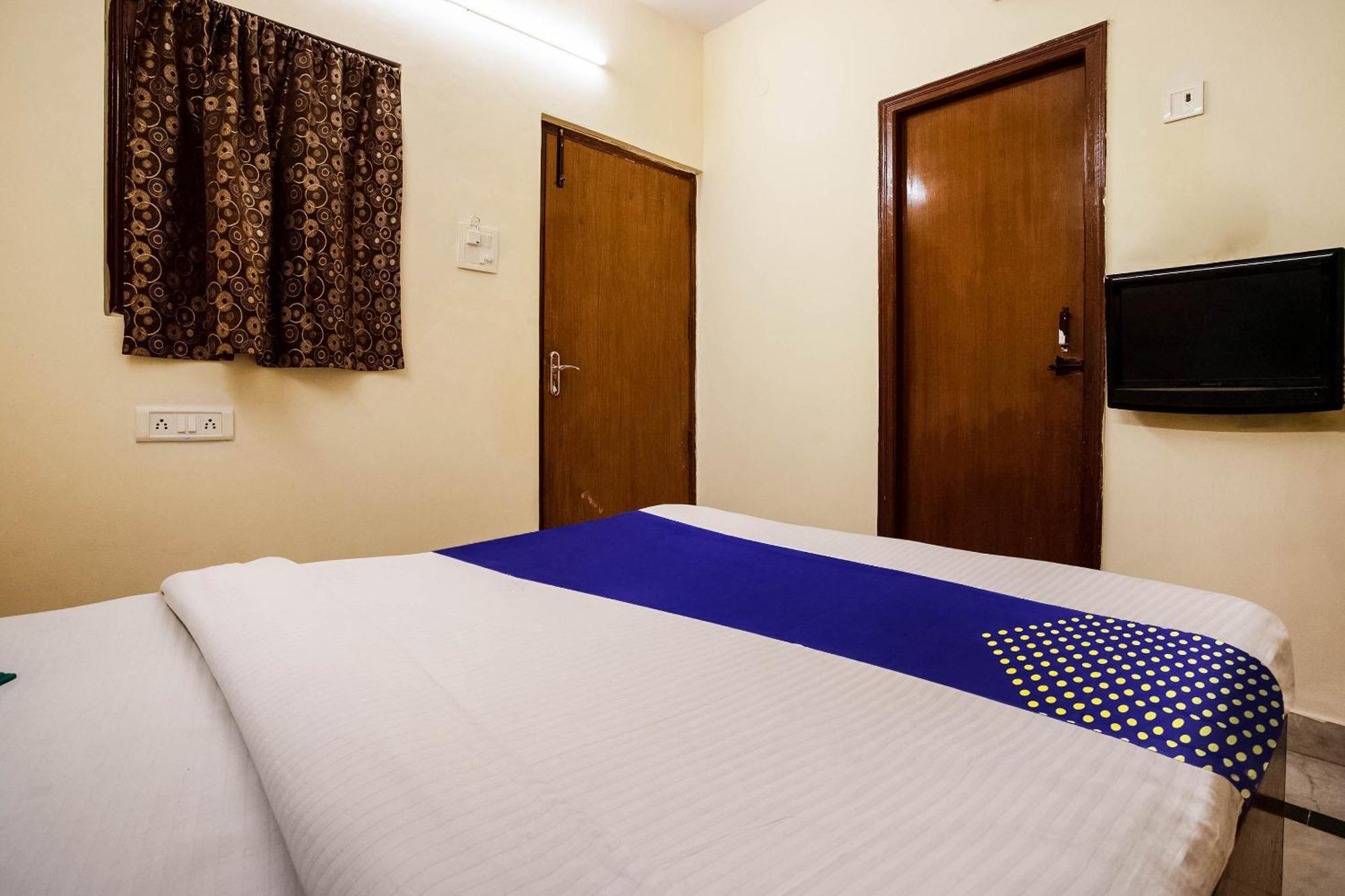 Hotel Om Paharganj 4*