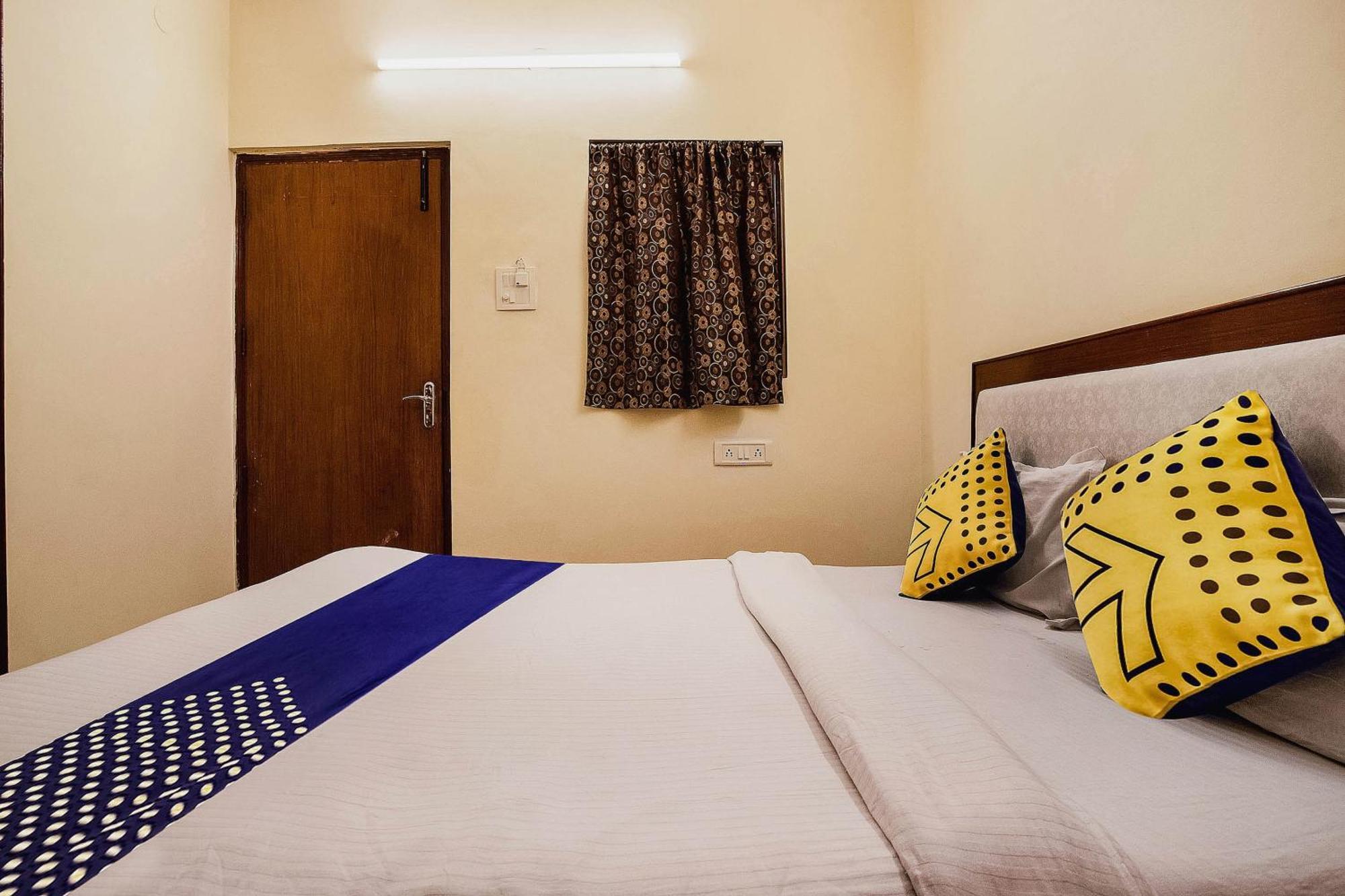 Hotel Om Paharganj 4* New Delhi